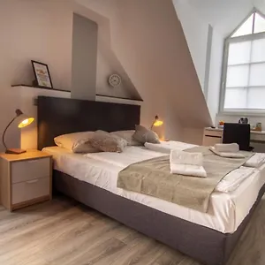 Check In 2*, Berlin Germany